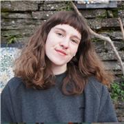 Hi, I’m Kate, an English tutor dedicated to guiding students of all ages and levels toward language fluency.